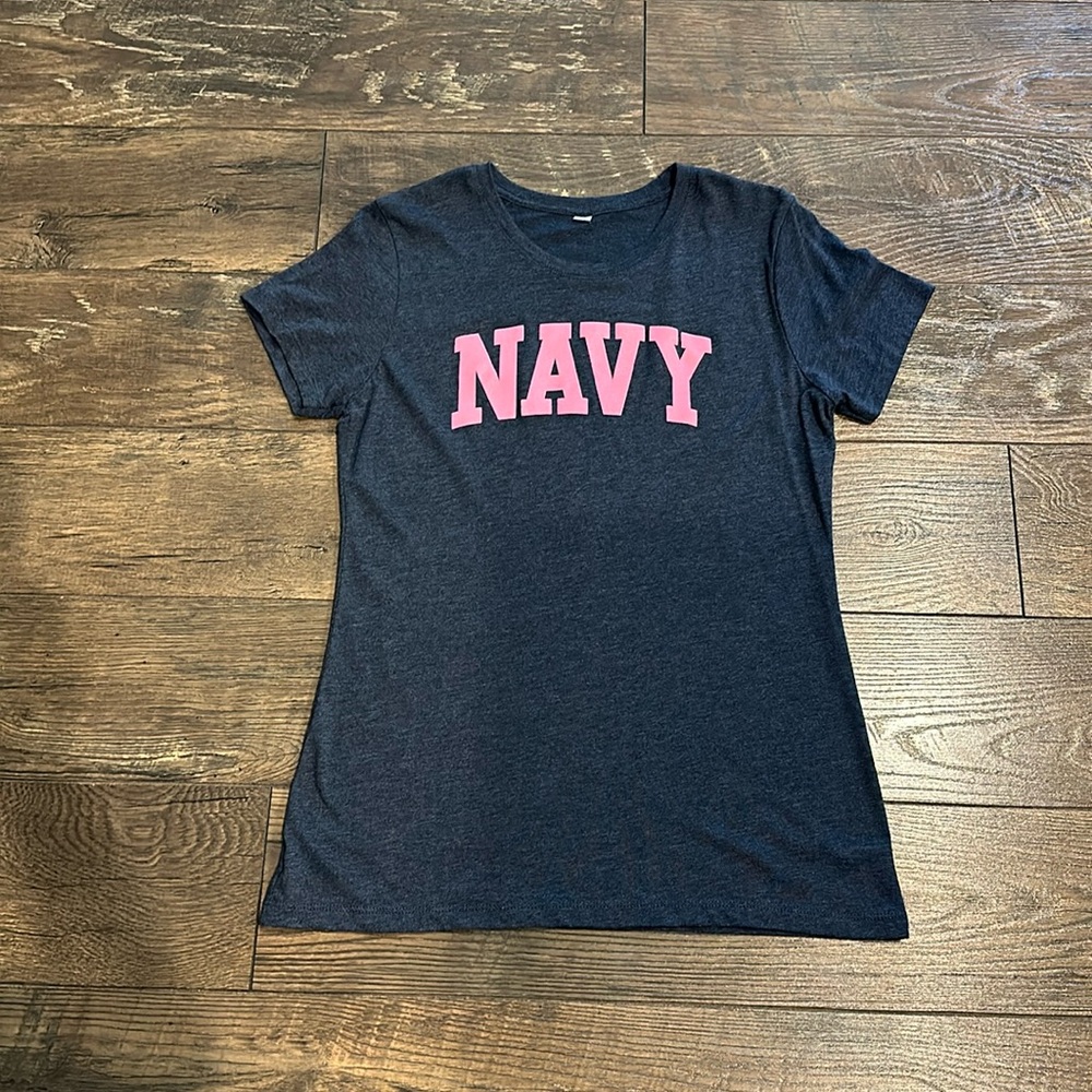 US Naval Academy short sleeve tshirt - size L
